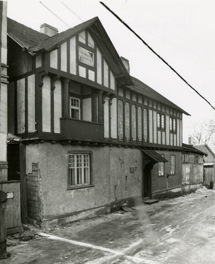 Elamu Viljandis, vaade tänavalt. Arhitekt Rudolf von Engelhardt