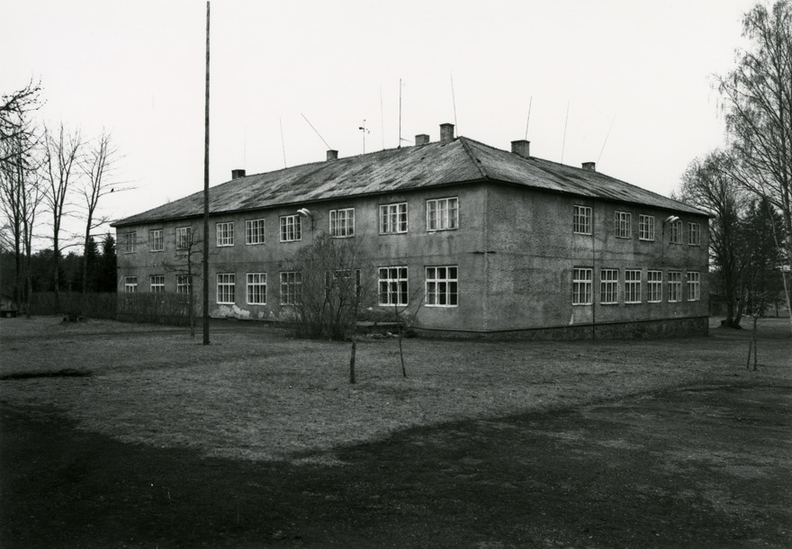 Pugola algkooli juurdeehitus, 2 vaadet. Arhitekt August Volberg
