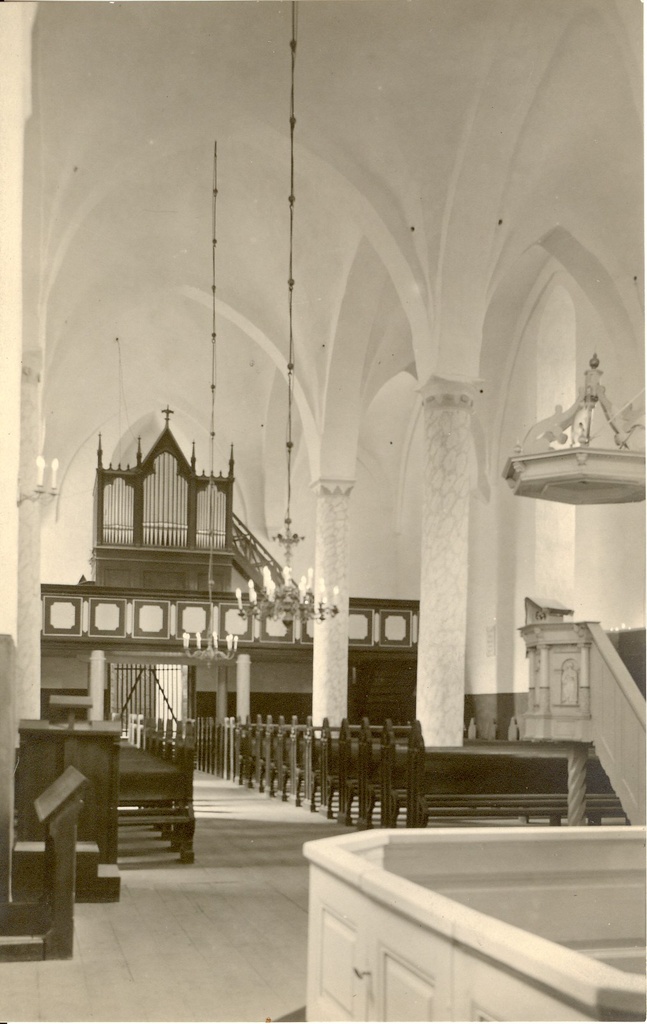 Türi kiriku sisevaade