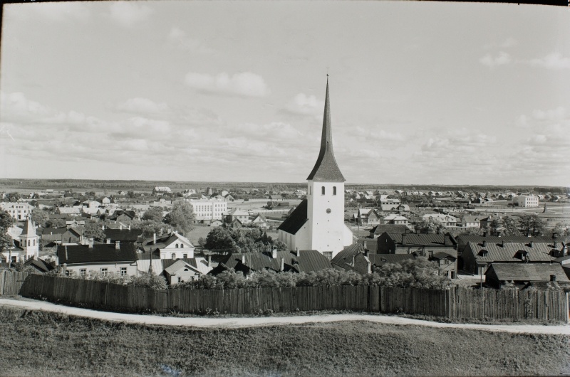 Rakvere. Vaade linnale Vallimäelt