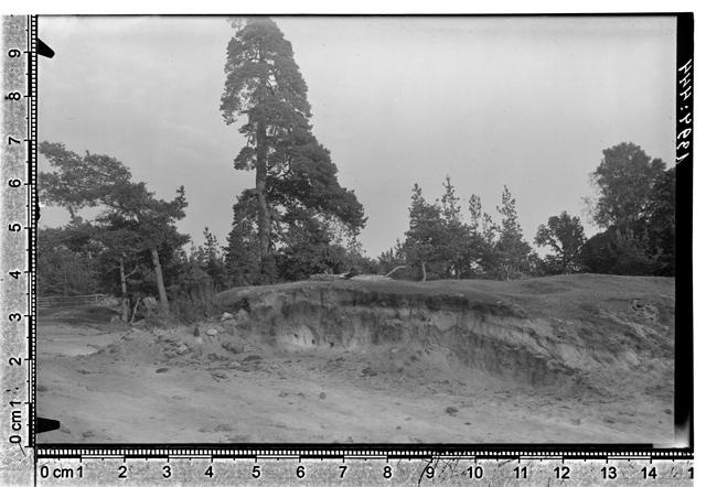 In 1932, the cross-section from Ruhnu village was east. Ruhnu khk, Ruhnu island
