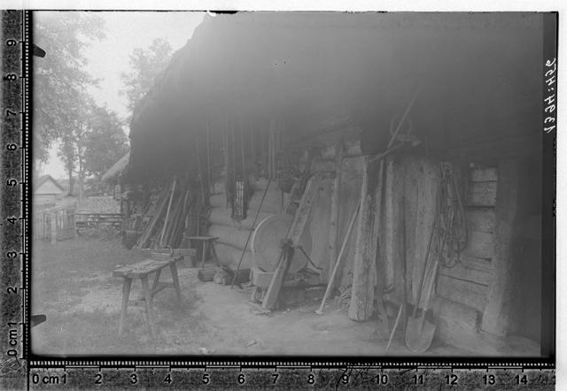 In front of the Ruhnu farm in 1932. Ruhnu khk, Ruhnu island