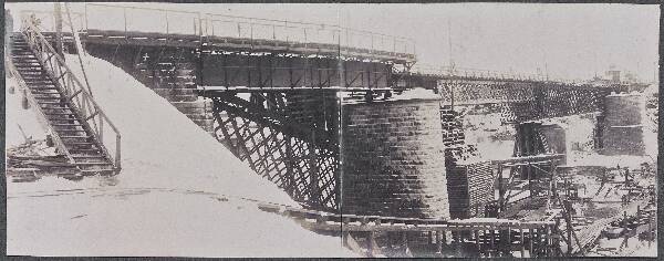 Parandatud Narva sild paremalt küljelt