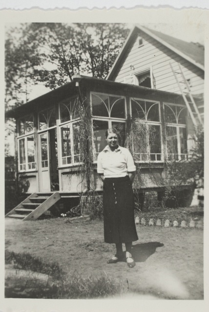 Vaige Kask klaasverandaga maja ees