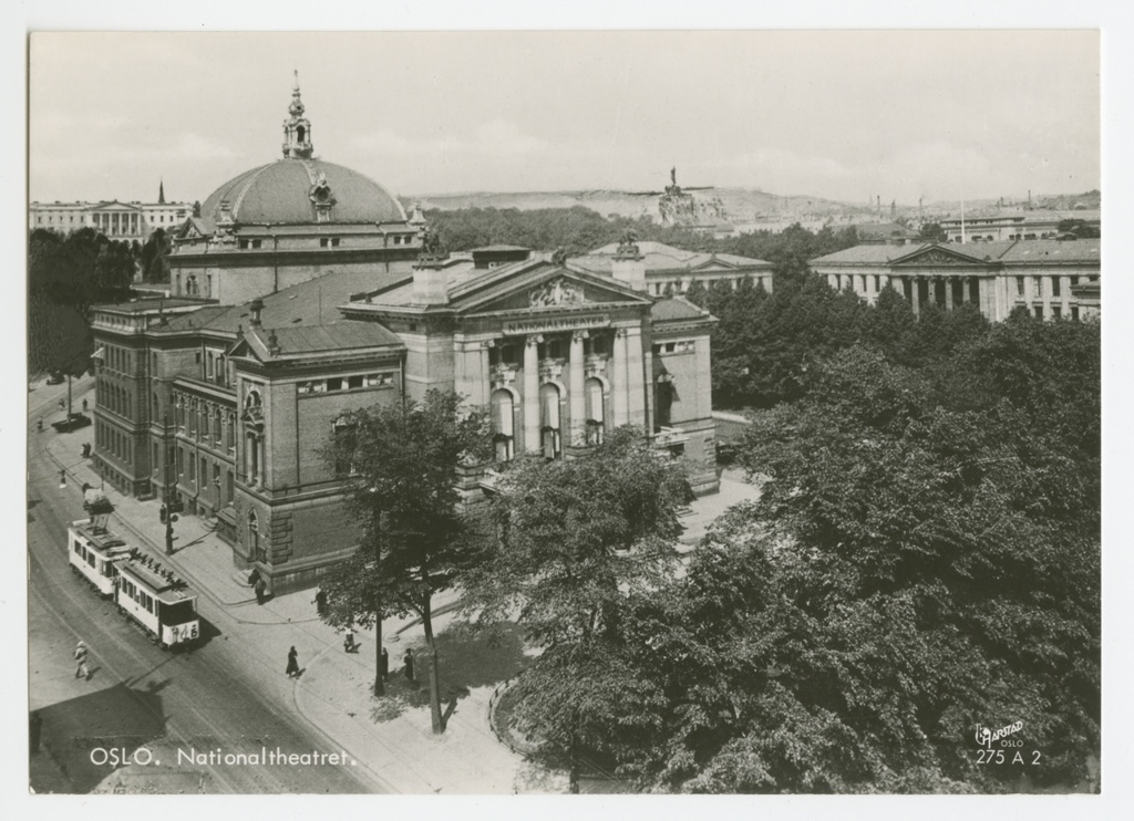Norra. Oslo. Vaade Rahvusteatrile