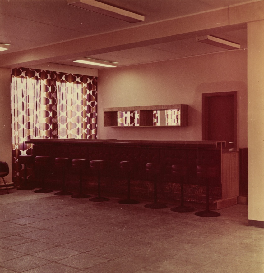 Tartu õmblusvabriku Sangar interjöörivaated, söökla, saali ja tsehhivaated