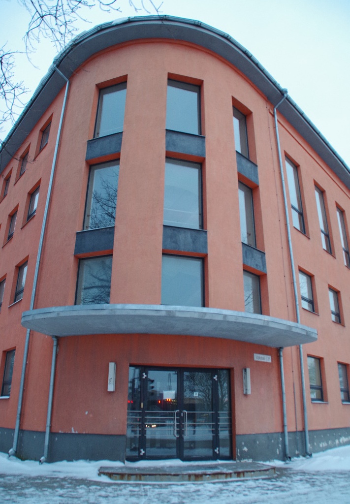 Main entrance to Tartu Milk Administrative Building rephoto