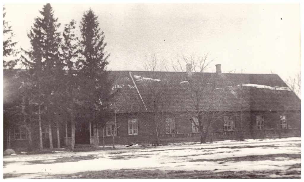 Movement School House in 1920s.