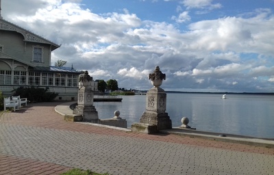 Postcard. Caldatrepisttik on the promenade. rephoto
