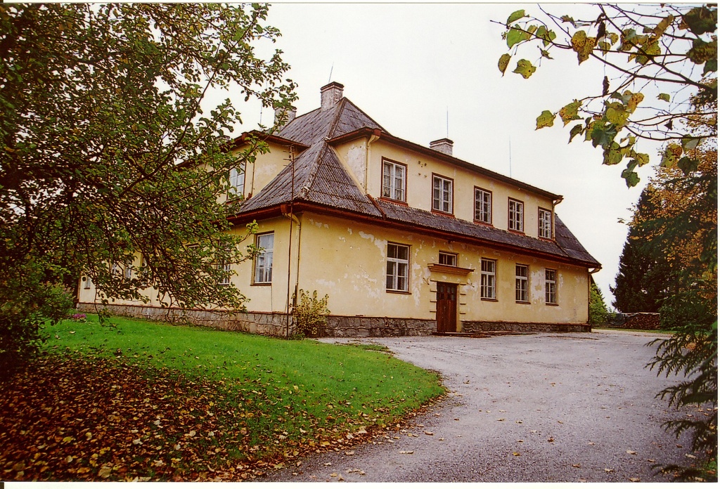 Villevere koolimaja