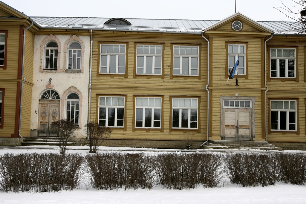 Rakvere, Tööstuse 12 koolimaja