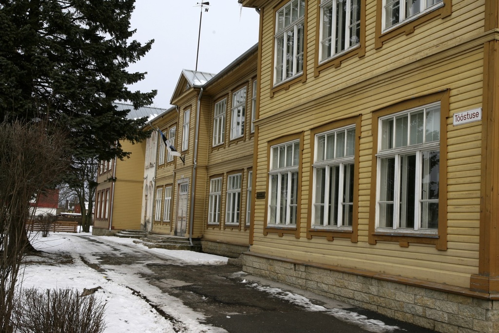 Rakvere, Tööstuse 12 koolimaja