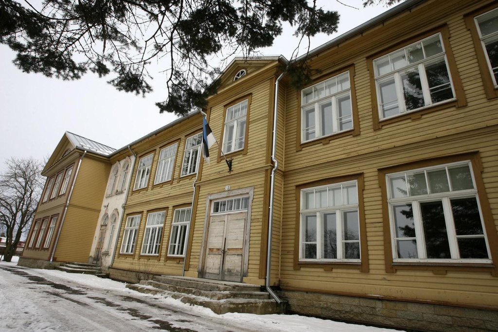 Rakvere, Tööstuse 12 koolimaja