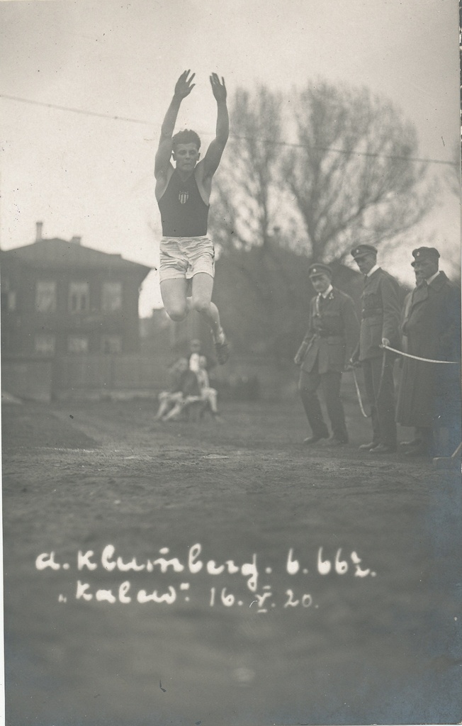 Aleksander Klumberg (Kolmpere) kaugushüppel