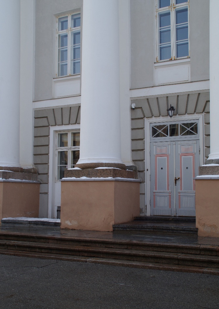 Security post from the Estonian army in front of the external landing in Tartu rephoto