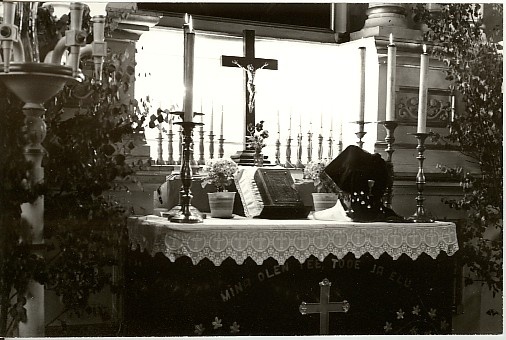 foto, Paide Püha Risti kiriku altar 1983.a.