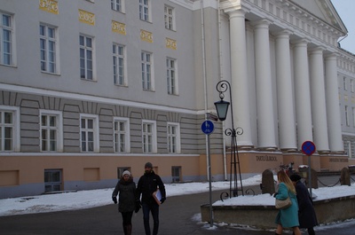 Photo. Main building of the University of Tartu. rephoto