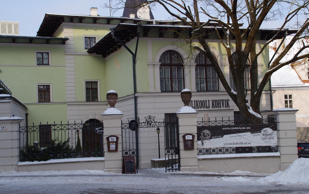 Estonia : Tartu Student House rephoto