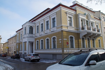 Digital photo. Editing of the newspaper Tartu Postmenes, Gildi t 1; 2011. rephoto