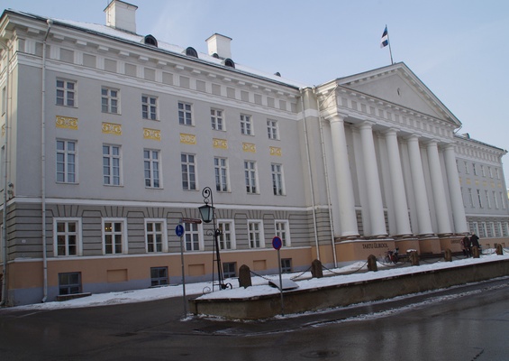 Main building of the University of Tartu, 1990-1995. Photo Malev Toom. rephoto