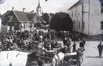 Kuressaare turuplats  similar photo