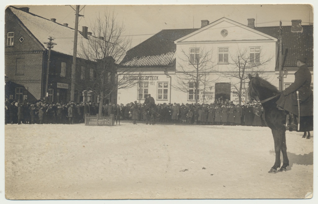 foto, Viljandi, Eesti Vabariigi aastapäev, turuplats, 24.02. u 1925