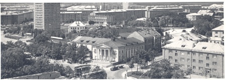 Narva. Peetri square and cinema The Red Star
