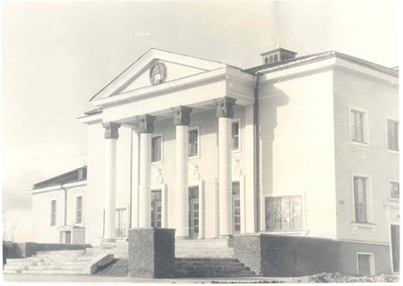 Narva cinema Theatre Red Star