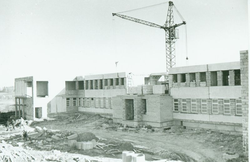 Krootuse koolimaja ehitus