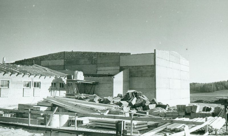 Krootuse koolimaja ehitus