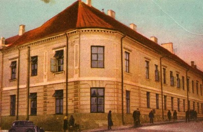 Tütarlaste gümnaasium Riia ja Karlova t nurgal, 1930-1935.  duplicate photo