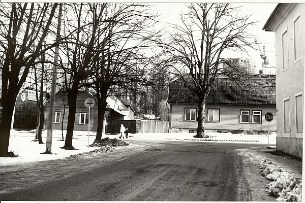 foto, Paide Tallinna ja Laia t. ristmik 1992.a.