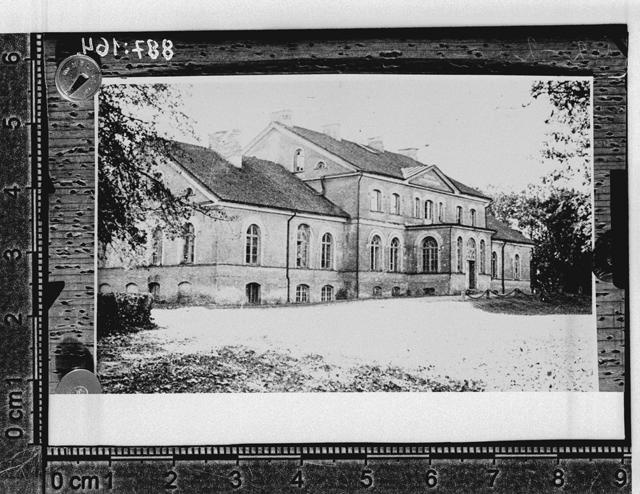 Vanamõisa (Altenhof), uus härrastemaja õue poolt. Haljala khk
