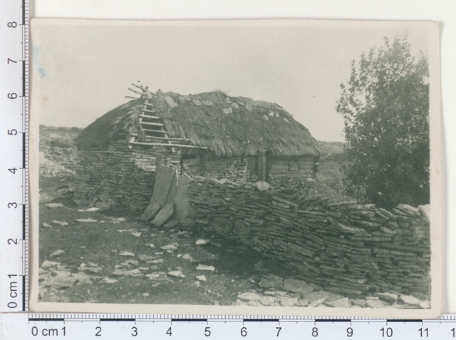 Virumaa, Kärmu küla Kivimeeste maja