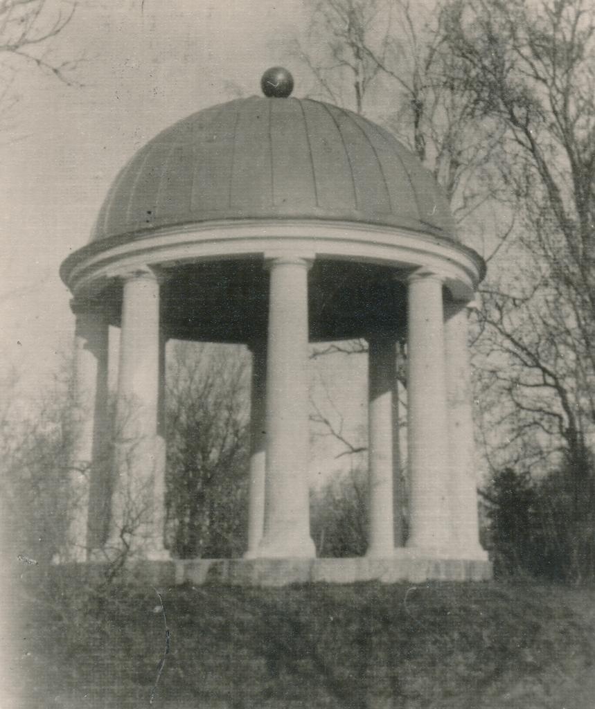 Aaspere mõis, tempel pargis, 1913.a.