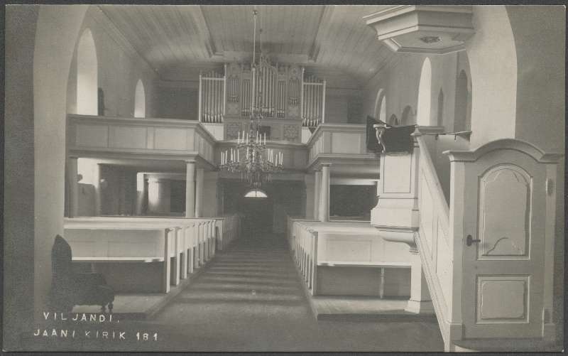 fotopostkaart, Viljandi, Jaani kirik, sisevaade, kantsel, pingid, orel, 1913 J. Riet