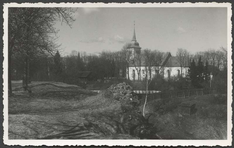 fotopostkaart, Viljandi, Jaani kirik I Kirsimäe järvepoolse osa poolt, Varesesild, u 1935