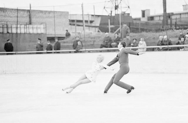 "Talleks 71." Iluuisutamisvõistlused.