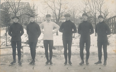 Grupp Tallinna kiiruisutajaid  duplicate photo