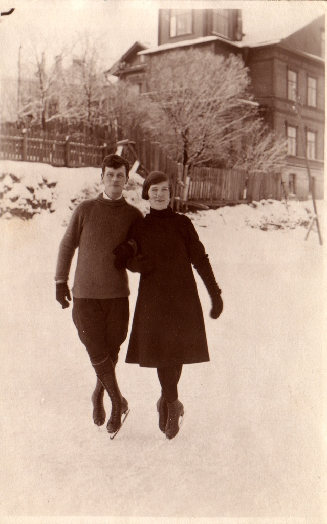 Iluuisutajad Adolf Säkk ja Marie Karja