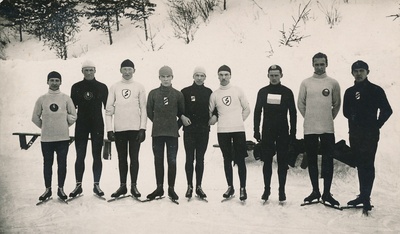 Rahvusvahelistest kiiruisutamisvõistlustest osavõtjad  duplicate photo