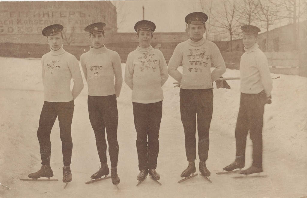 Grupp Riia kiiruiutajaid