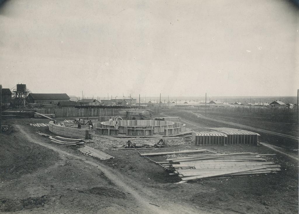 Foto. Vaade ehitusplatsile Kiputðaja Krinitsa asulale   Donbassis Ukraina NSV-s.