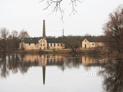 Wine factory in Porkuni Manor rephoto