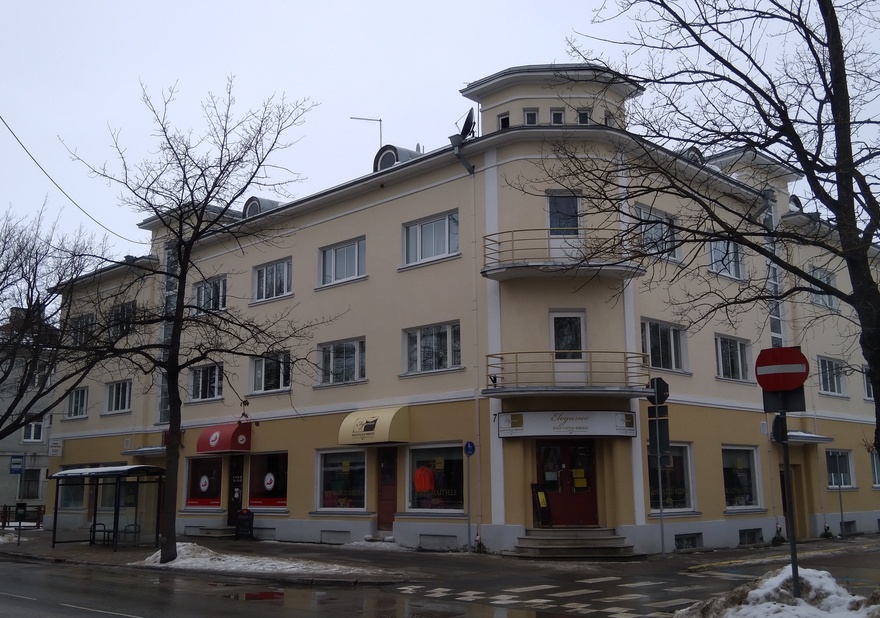 Korterelamu Tartus, hoone vaade. Arhitekt Arnold Matteus rephoto