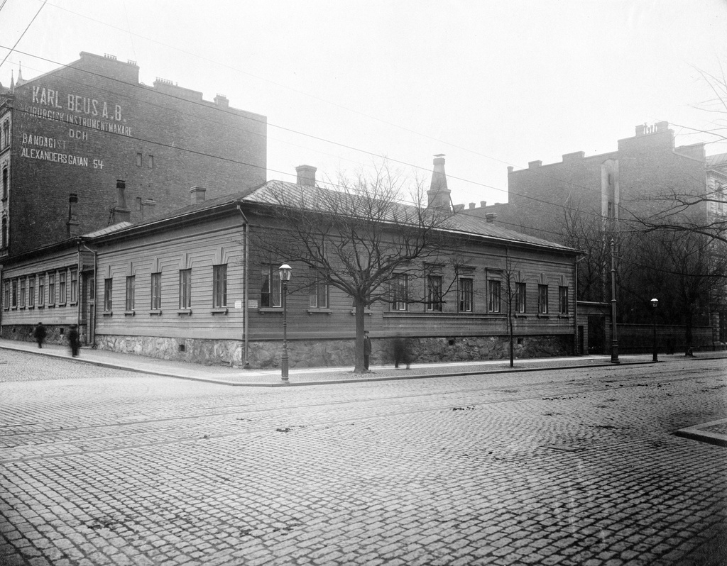 Bulevardi 3 - Yrjönkatu 9.
