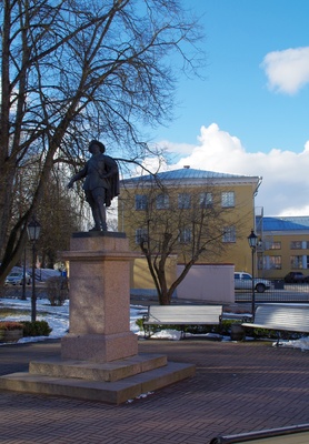 Tartu. Gustav II Adolf Reconstructed Memory Pillar Installation on the Queen Square rephoto