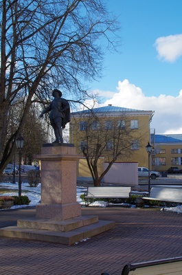 Tartu. Gustav II Adolf Reconstructed Memory Pillar Installation on the Queen Square rephoto