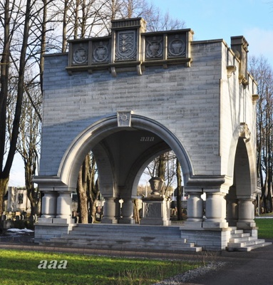 Vabadussõjas langenute mälestusehis Tallinna Kaitseväe kalmistul rephoto
