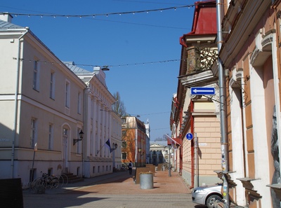 Rüütli tänav, vasakul kubermangugümnaasium. Tartu, 1870-1884. rephoto
